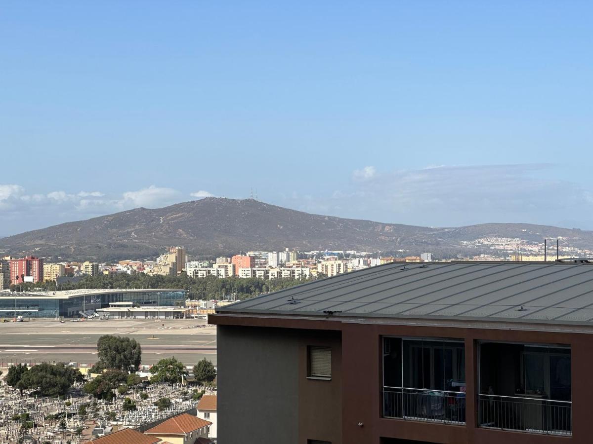 Brand New - Massive Studio - E1 - Self Catering Gibraltár Kültér fotó